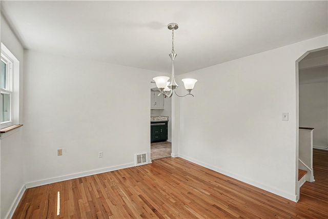 284 Barclay Ave, Forest Hills Boro, PA 15221
