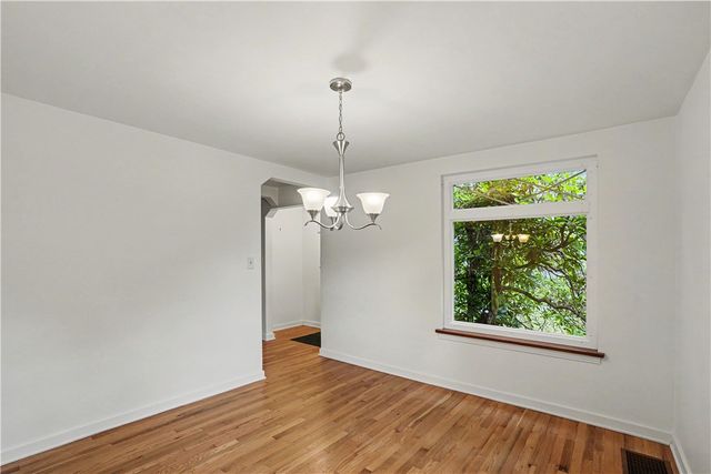 284 Barclay Ave, Forest Hills Boro, PA 15221