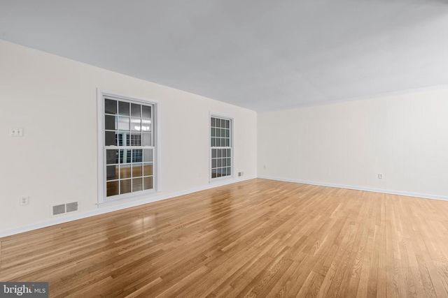 12504 SAINT JAMES, Rockville, MD 20852