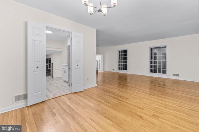 12504 SAINT JAMES, Rockville, MD 20852