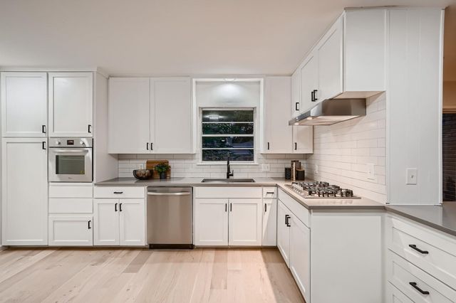 5325 Western Hills DR, Austin, TX 78731