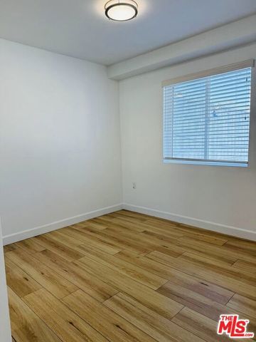 246 N Catalina Street 3, Los Angeles, CA 90004