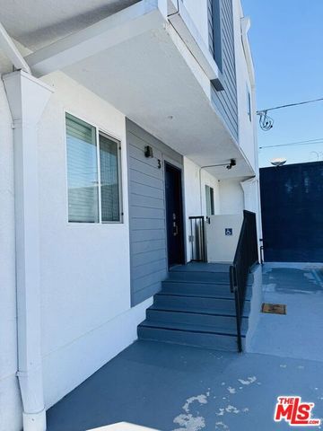 246 N Catalina Street 3, Los Angeles, CA 90004