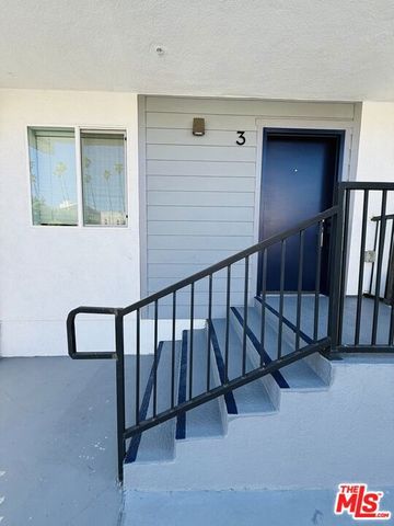 246 N Catalina Street 3, Los Angeles, CA 90004