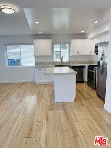 246 N Catalina Street 3, Los Angeles, CA 90004