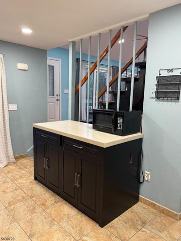 25 Bloomingdale Dr 4B, Hillsborough Twp., NJ 08844