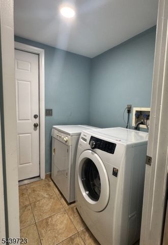 25 Bloomingdale Dr 4B, Hillsborough Twp., NJ 08844