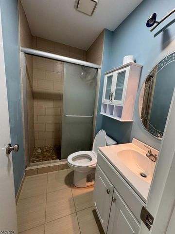 25 Bloomingdale Dr 4B, Hillsborough Twp., NJ 08844