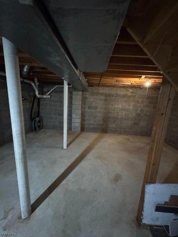 25 Bloomingdale Dr 4B, Hillsborough Twp., NJ 08844