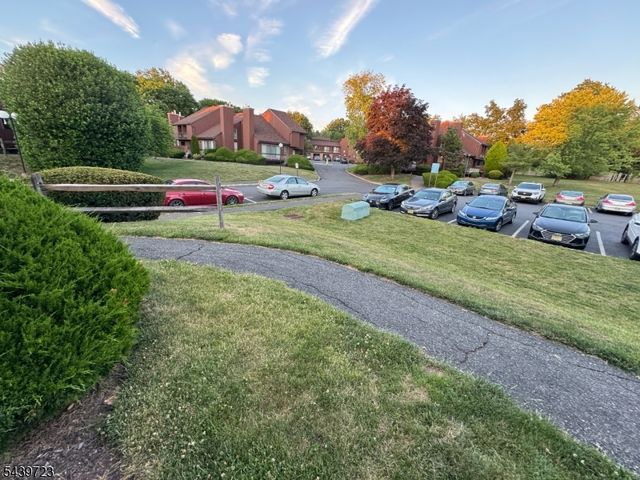25 Bloomingdale Dr 4B, Hillsborough Twp., NJ 08844