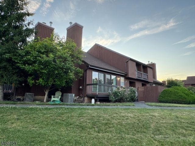 25 Bloomingdale Dr 4B, Hillsborough Twp., NJ 08844