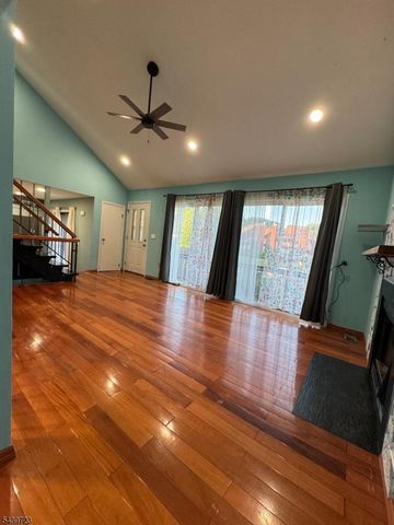 25 Bloomingdale Dr 4B, Hillsborough Twp., NJ 08844