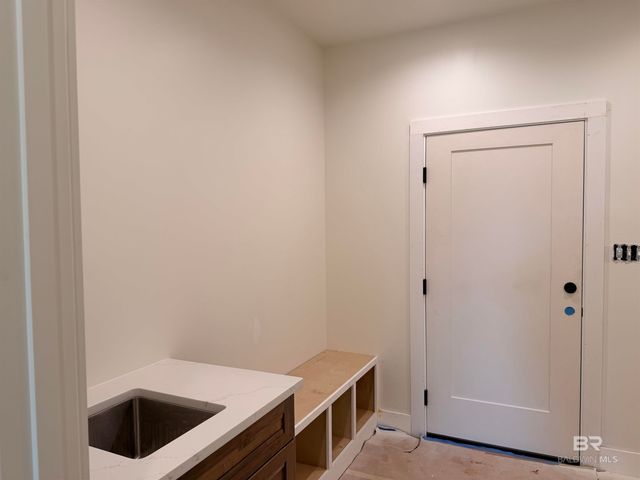 28310 Comstock Road, Elberta, AL 36530