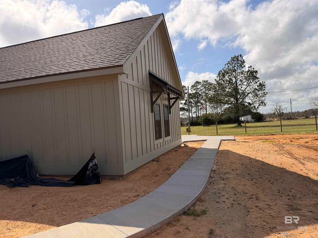 28310 Comstock Road, Elberta, AL 36530