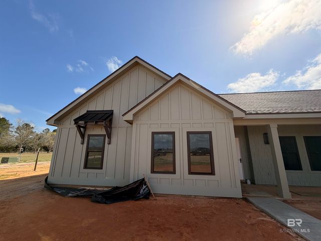 28310 Comstock Road, Elberta, AL 36530