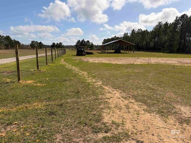 28310 Comstock Road, Elberta, AL 36530
