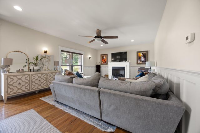 162 Summer Breeze Drive, Somerset, KY 42503