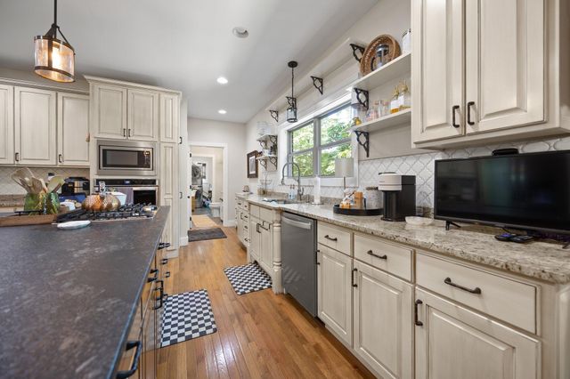 162 Summer Breeze Drive, Somerset, KY 42503