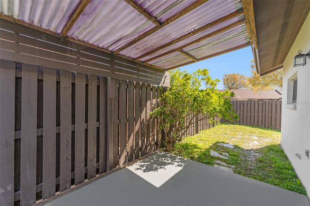 5201 BELLEFIELD DRIVE, Tampa, FL 33624