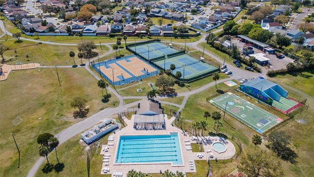 5201 BELLEFIELD DRIVE, Tampa, FL 33624