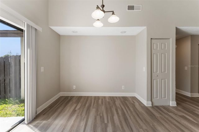 5201 BELLEFIELD DRIVE, Tampa, FL 33624