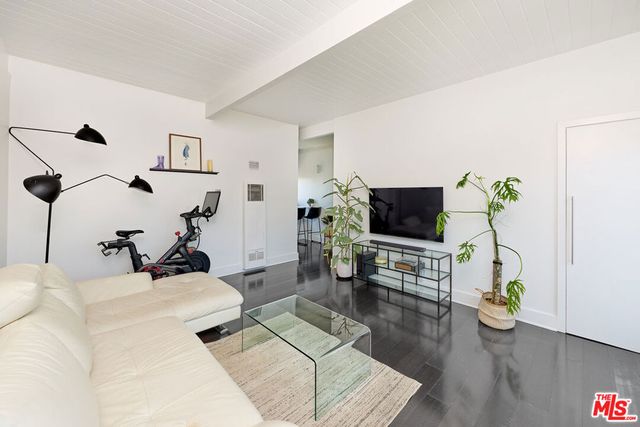 2325 Kansas Avenue 9, Santa Monica, CA 90404
