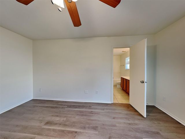 2803 Seastrand Lane, Dickinson, TX 77539