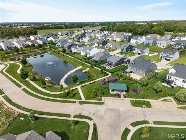187 Redmond Pines Drive, Wentzville, MO 63385