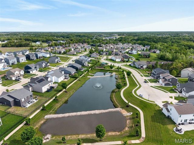 187 Redmond Pines Drive, Wentzville, MO 63385