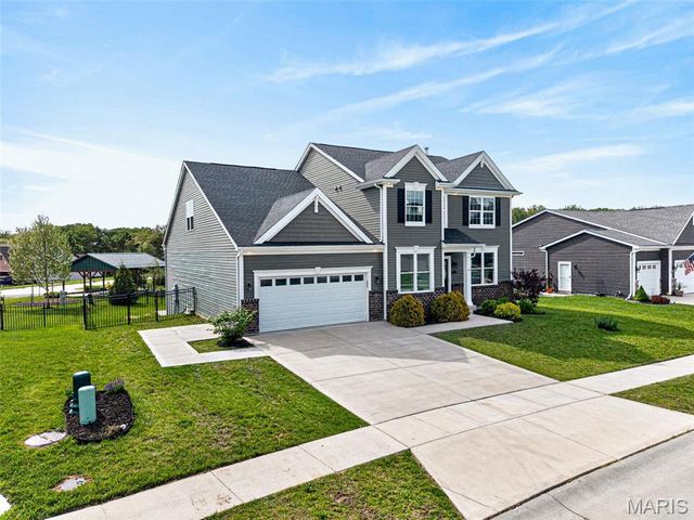 187 Redmond Pines Drive, Wentzville, MO 63385