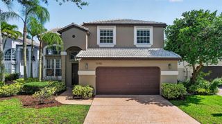 15782 NW 10th St, Pembroke Pines, FL 33028