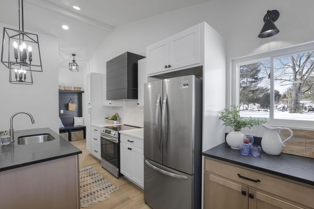 6103 Pickerington Road, Carroll, OH 43112