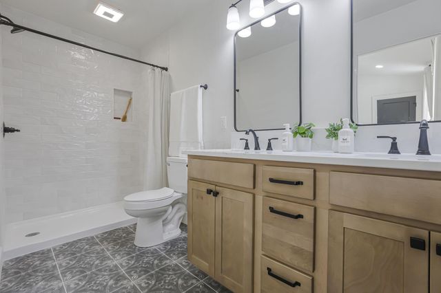 6103 Pickerington Road, Carroll, OH 43112