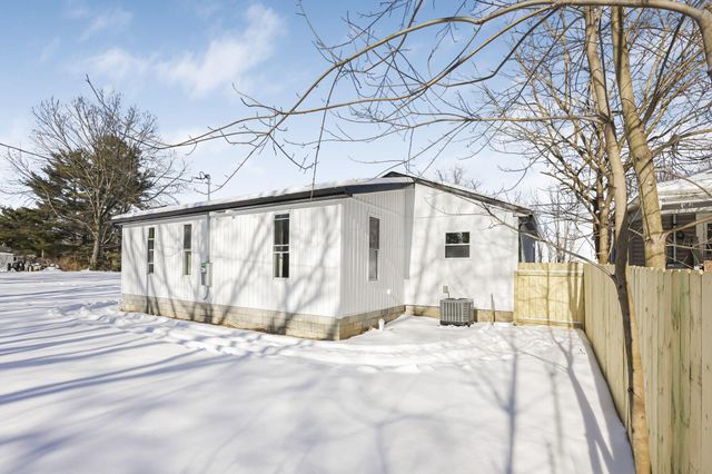 6103 Pickerington Road, Carroll, OH 43112