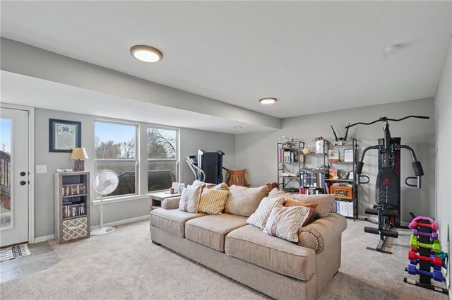 16699 Dana Lane, Leavenworth, KS 66048