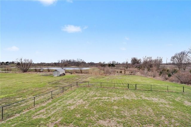 16699 Dana Lane, Leavenworth, KS 66048