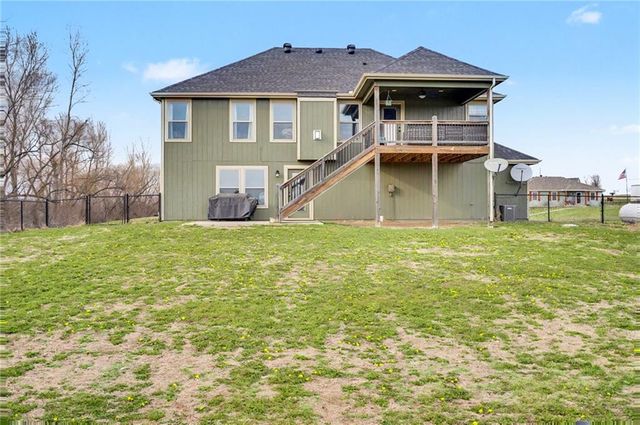 16699 Dana Lane, Leavenworth, KS 66048