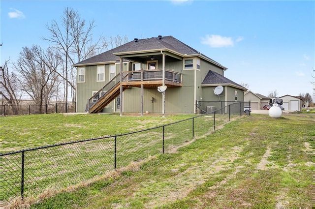 16699 Dana Lane, Leavenworth, KS 66048