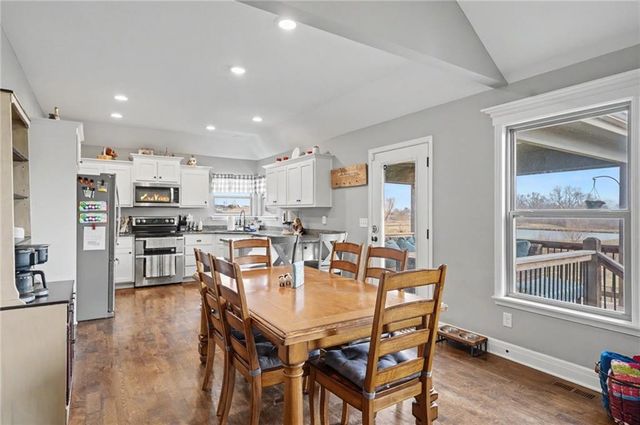 16699 Dana Lane, Leavenworth, KS 66048