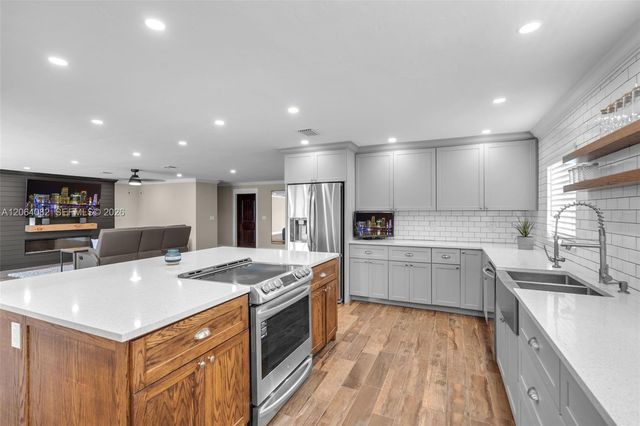 10661 NW 43rd Court, Coral Springs, FL 33065