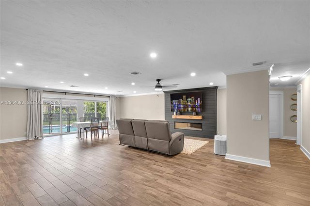 10661 NW 43rd Court, Coral Springs, FL 33065