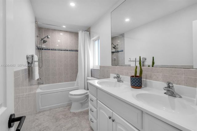 10661 NW 43rd Court, Coral Springs, FL 33065