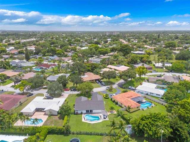 10661 NW 43rd Court, Coral Springs, FL 33065