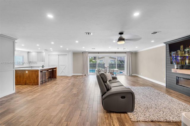 10661 NW 43rd Court, Coral Springs, FL 33065
