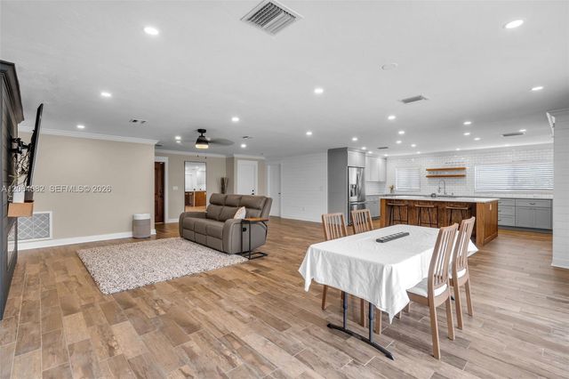 10661 NW 43rd Court, Coral Springs, FL 33065