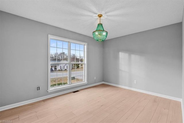 23 Thomasville High Drive, Thomasville, NC 27360