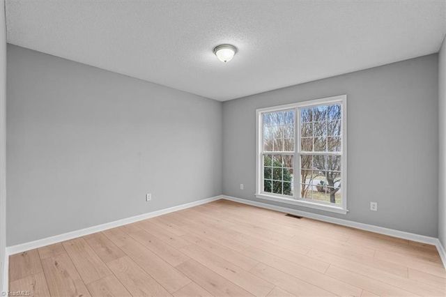 23 Thomasville High Drive, Thomasville, NC 27360