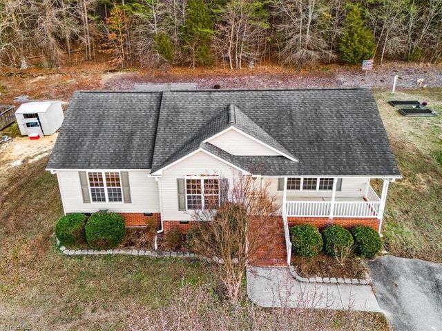 23 Thomasville High Drive, Thomasville, NC 27360