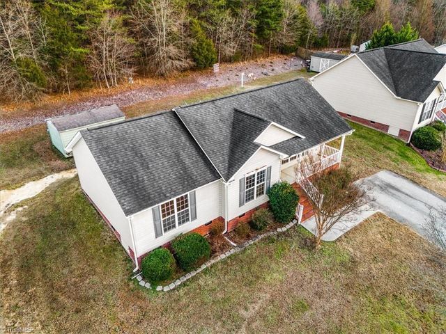 23 Thomasville High Drive, Thomasville, NC 27360