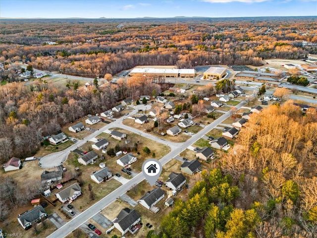 23 Thomasville High Drive, Thomasville, NC 27360